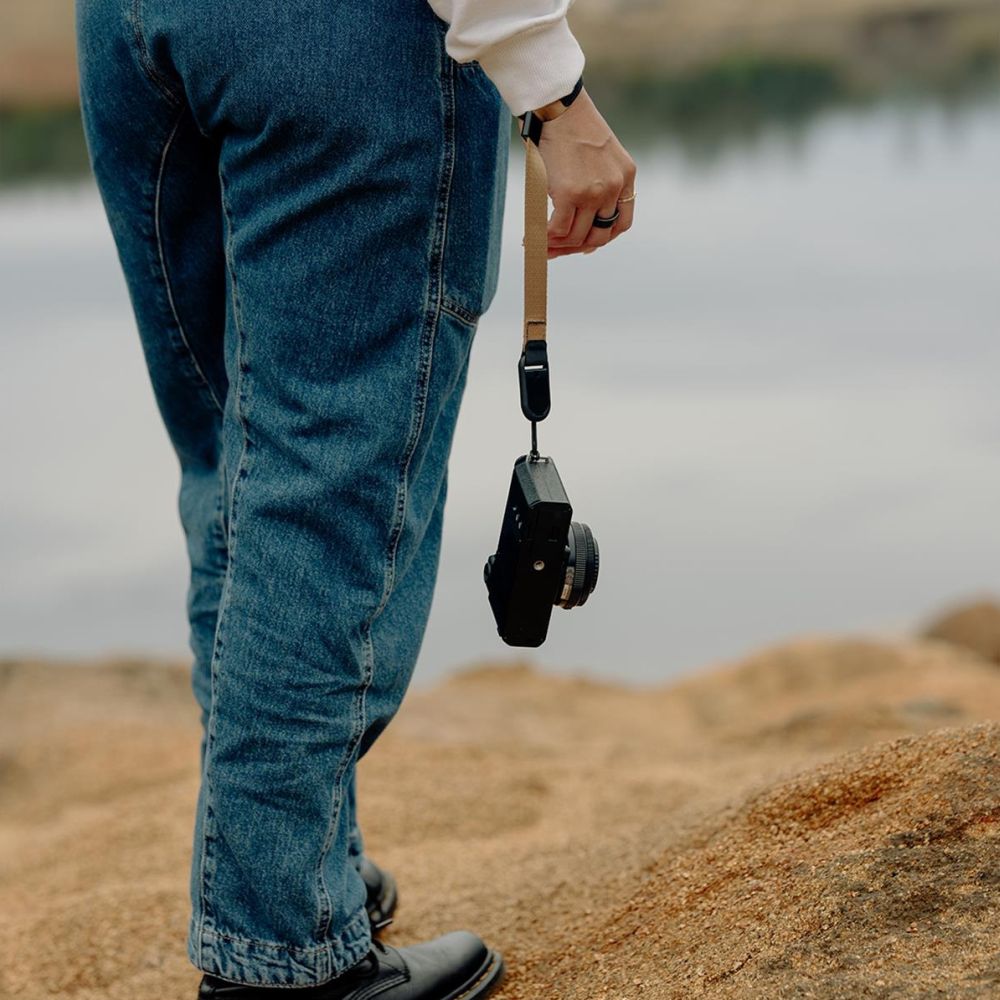 Peak Design Cuff - Coyote Camera Strap