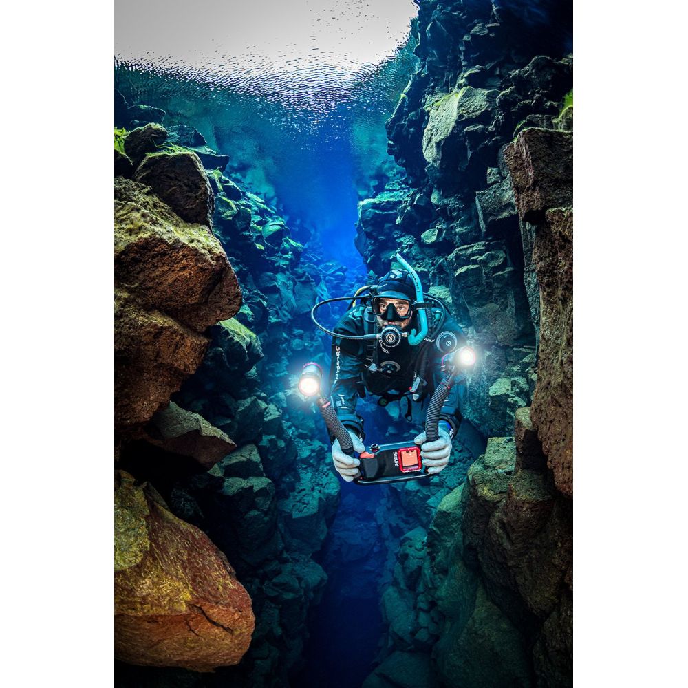 Sealife Sea Dragon 5000+ Color Boost COB LED Photo-Video Light (incl. Light Head, Flex-Connect YS & 1" Ball Joint Adapter, Battery & Charger)