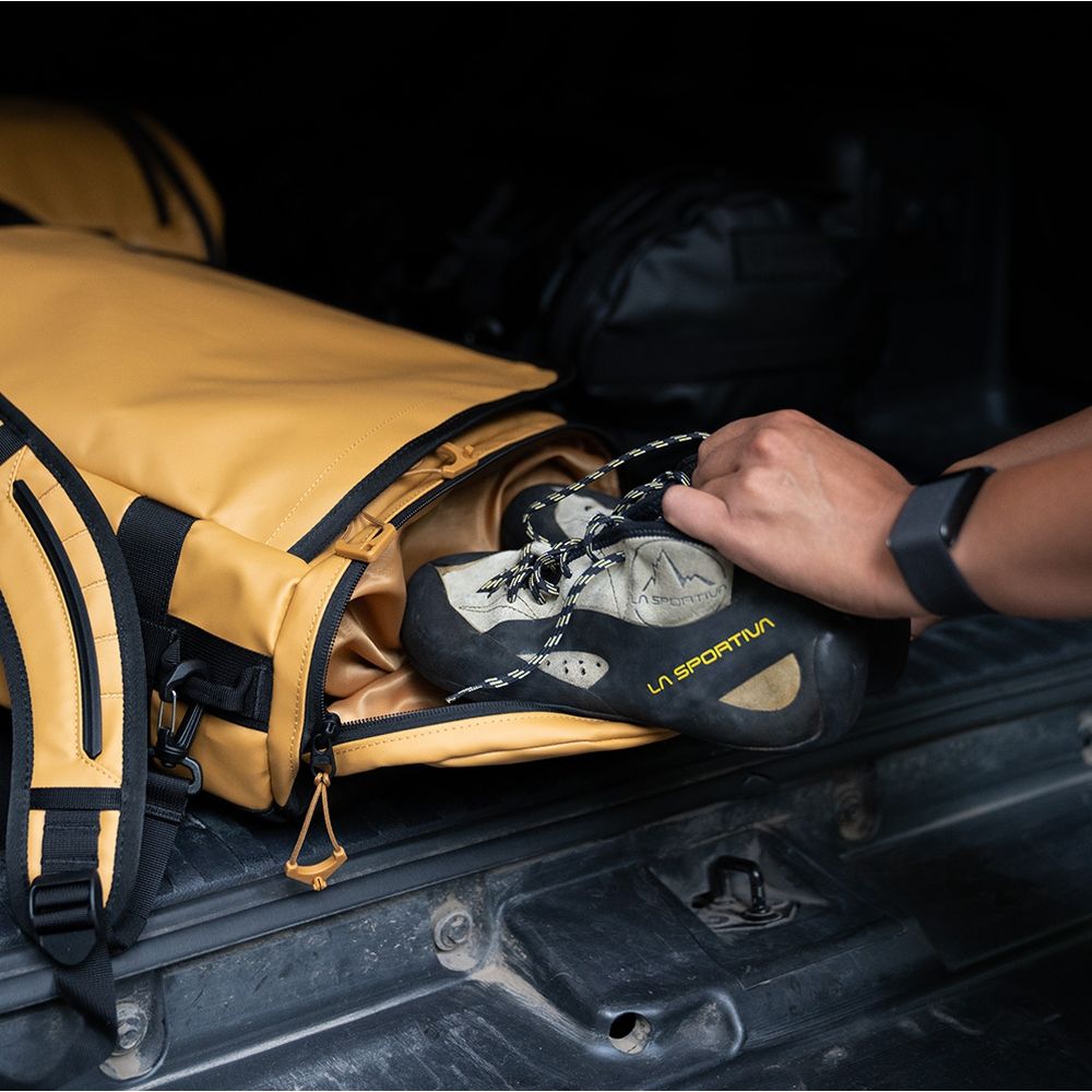 WANDRD CARRYALL Duffel 30L Dallol Yellow