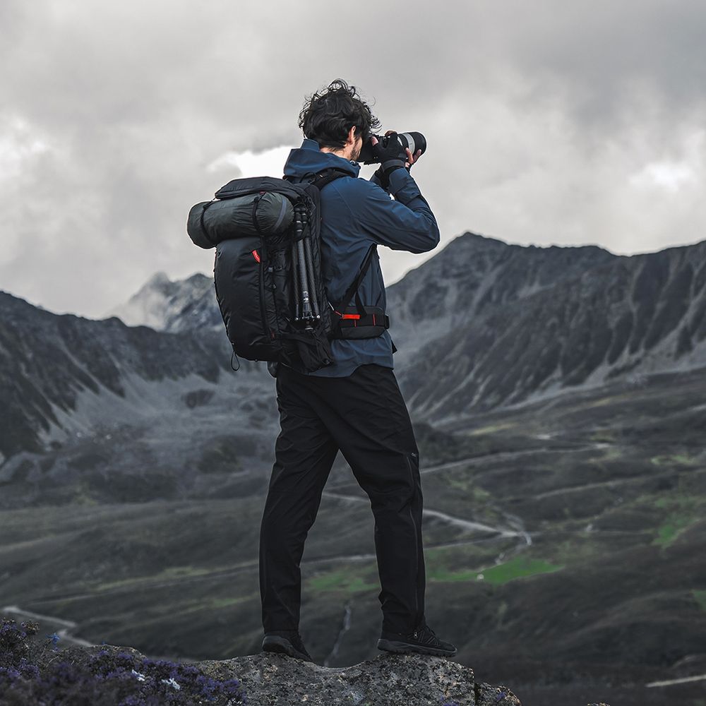 PGYTECH OnePro Flex Backpack 30L Space Black + Camera Insert M