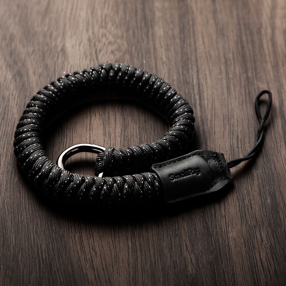 SmallRig 4881 Universal Braided Wristband - Black