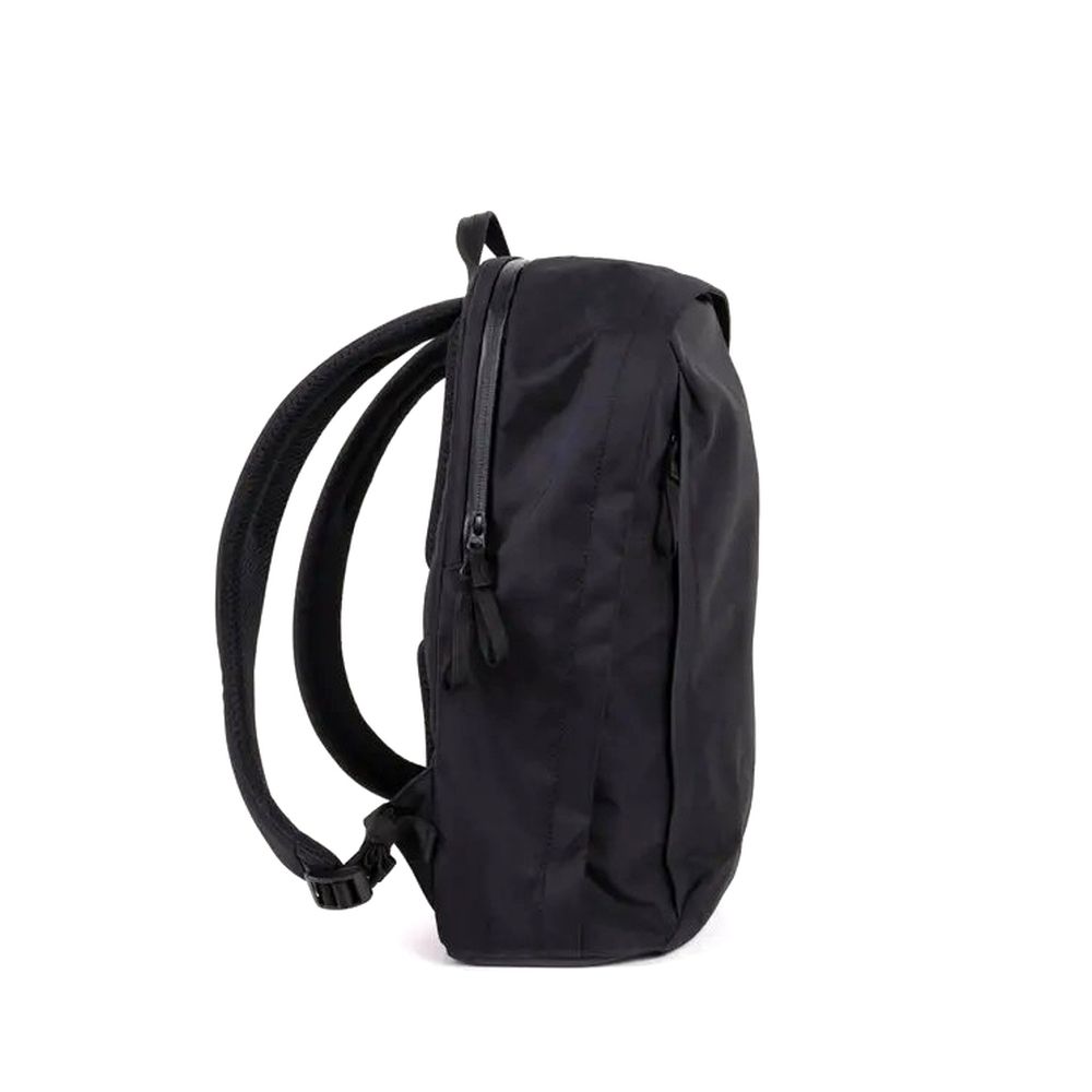 Moment Everything Backpack - 21L Overnight - black