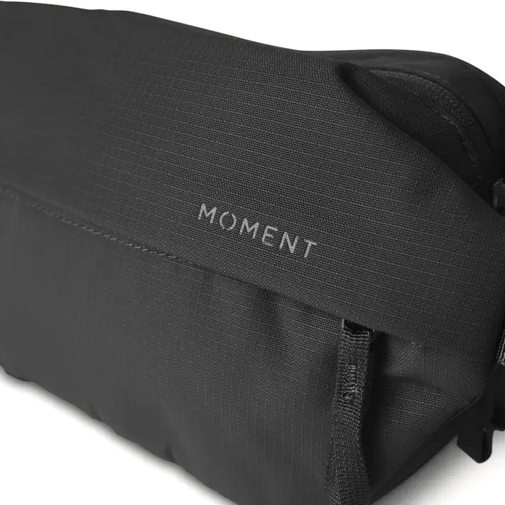Moment Fanny Sling 2L V3 - black