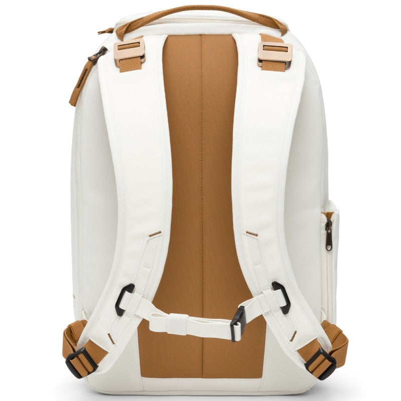 D_b_ Ramverk Backpack 21L Oatmilk