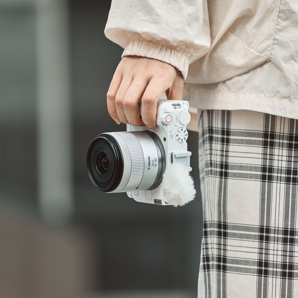 SmallRig 5430 L-Shaped Mount Plate with Handle for Canon EOS R50 V, white