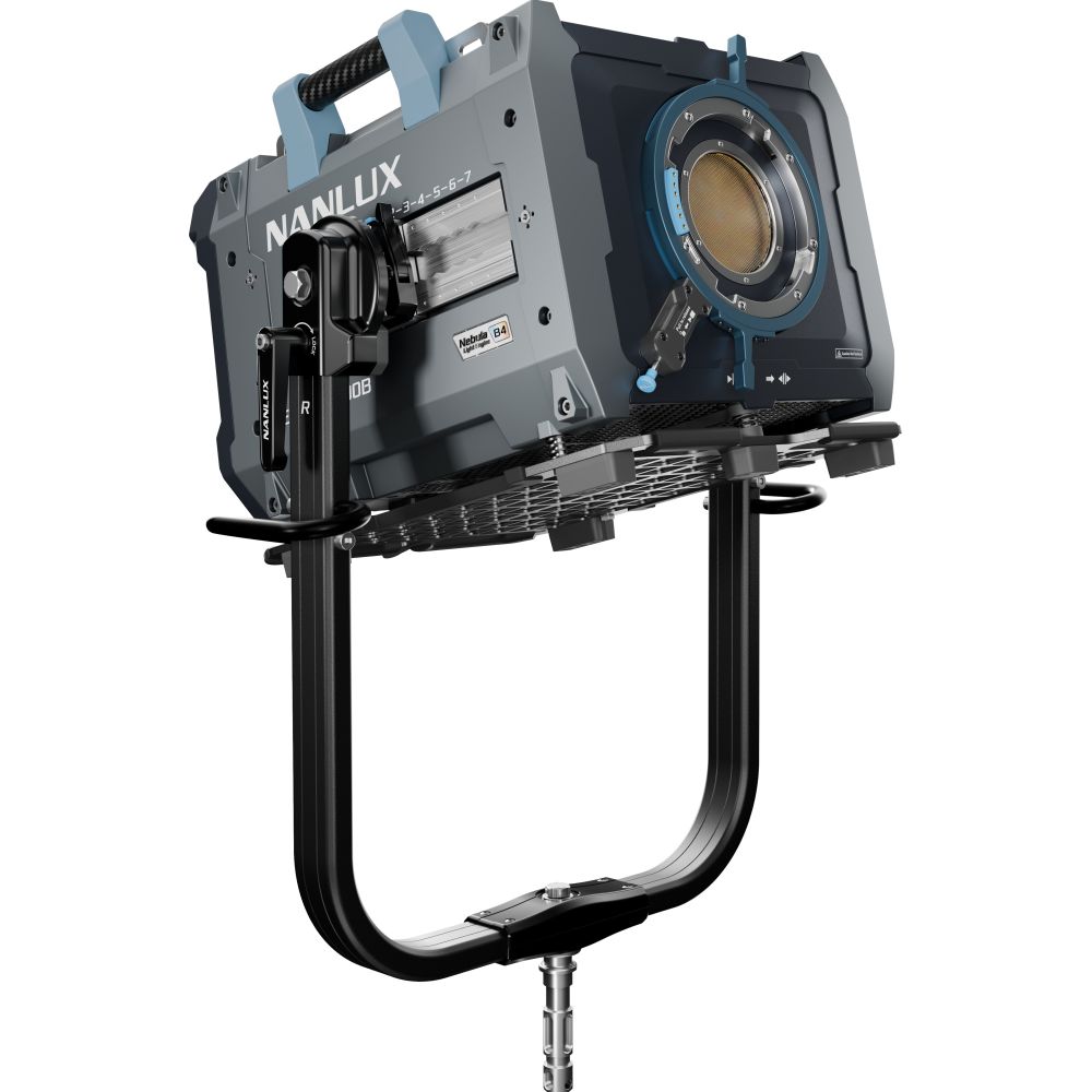 Nanlux Evoke 5000 Bi-colour Spot Light with Reflector and flight Case