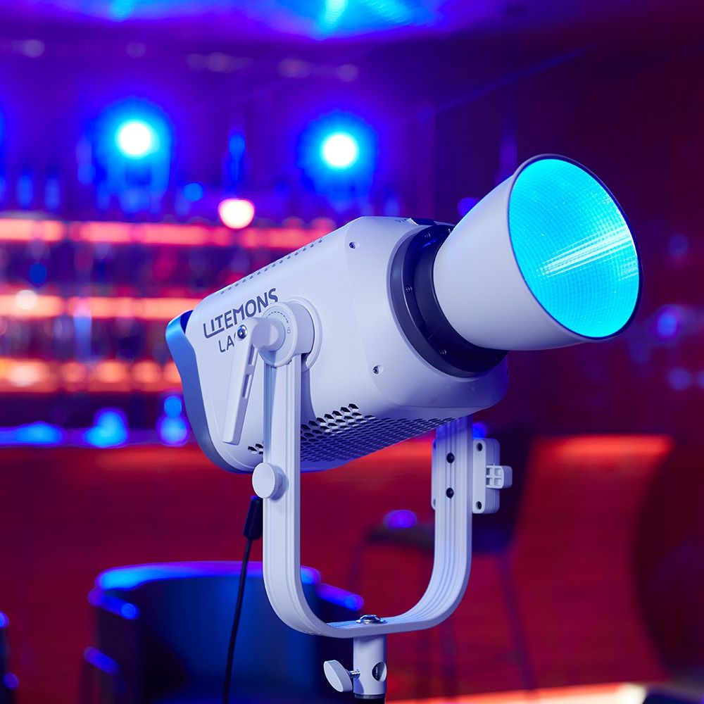 Godox Litemons LA600Bi Bi-colour LED light with carry bag (white)