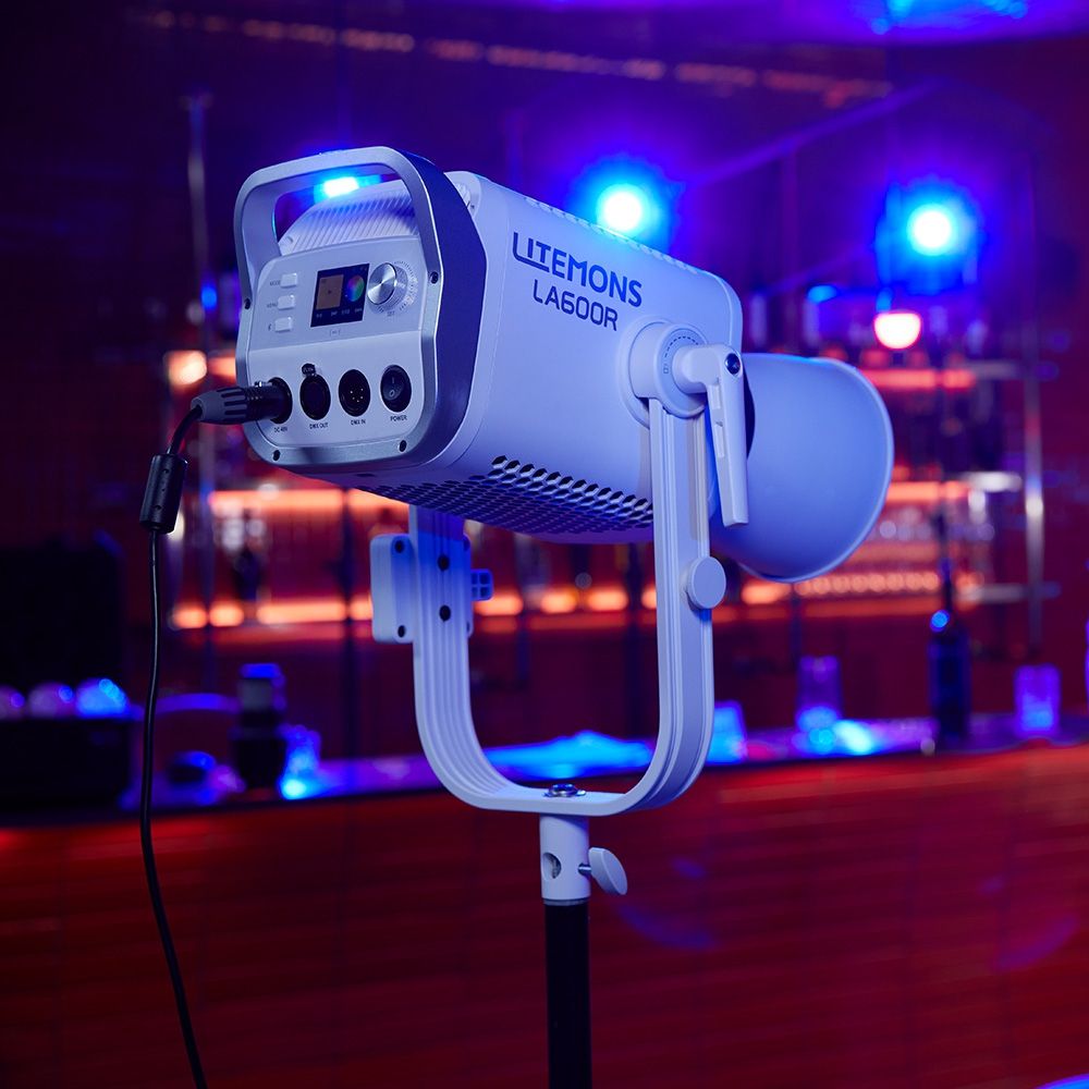 Godox Litemons LA600Bi Bi-colour LED light with carry bag (white)
