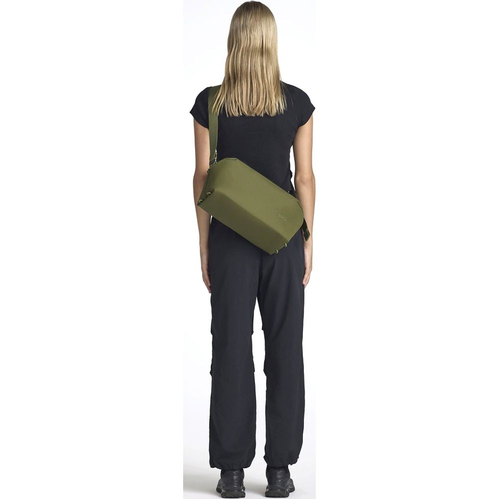 Urth Dolomite Camera Sling 8L, green