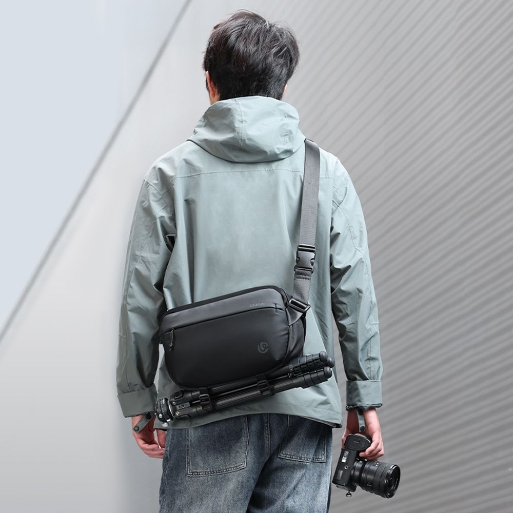 Ulanzi PB038 Sling Travel Bag V2 with divider - 10 liters