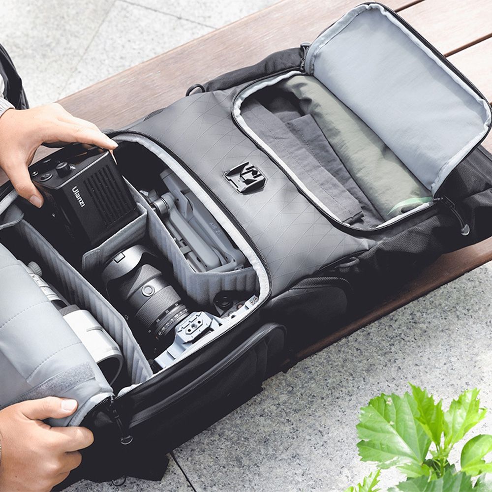 Ulanzi BT01 Business Travel Backpack 32 liters with waist strap