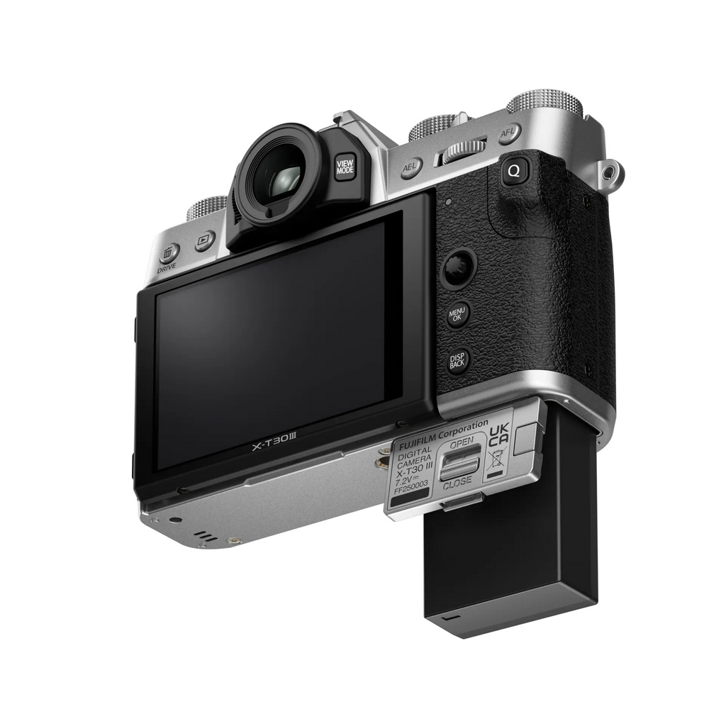 Fujifilm X-T30 III silver + XC 13-33mm f/3.5-6.3 OIS
