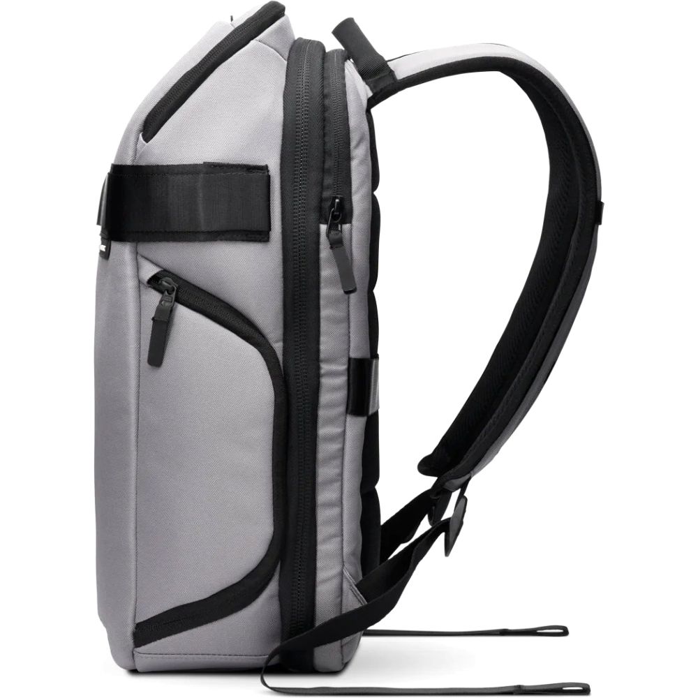 Gomatic Luma Camera Pack 18L, stone gray