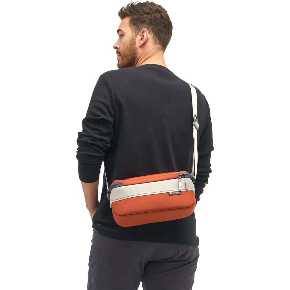 Gomatic Luma Camera Sling 9L, Rust Red