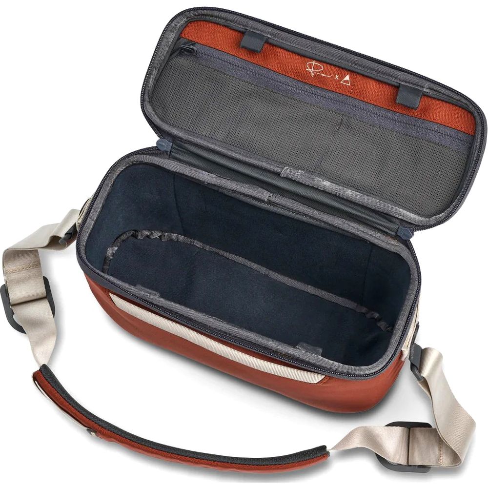 Gomatic Luma Camera Sling 12L, rust red