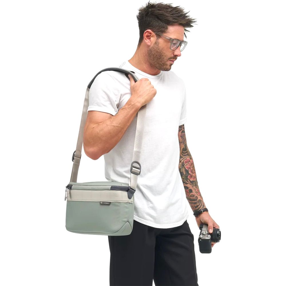 Gomatic Luma Camera Sling 12L, sage green