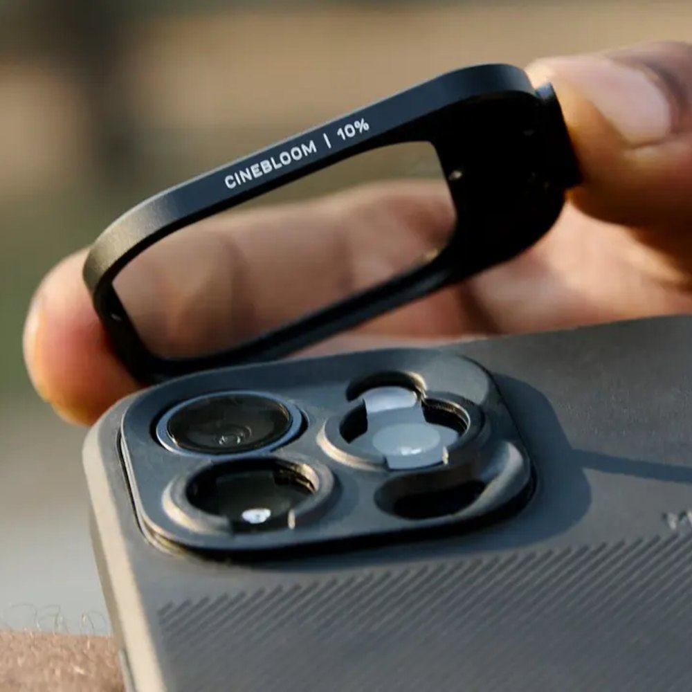 Moment CineBloom QuickLock Filter - 10% / iPhone 17 Pro Max