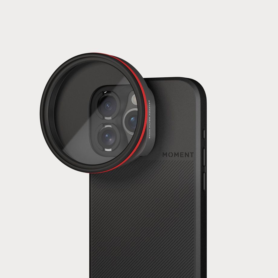 Moment 67mm Snap-On Filter Mount – iPhone 15/16 Pro & Pro Max