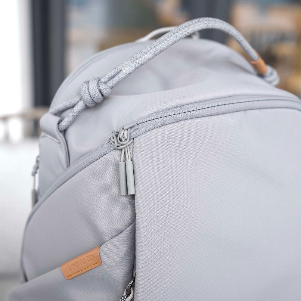 Leofoto Daily Lite Series Backpack 23L - Grey incl. Camera Cube