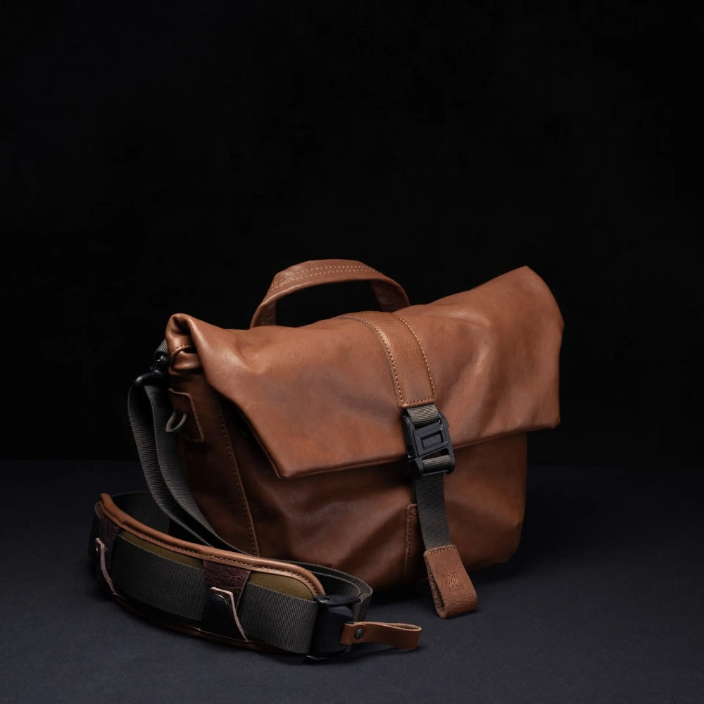 Wotancraft Pilot Travel Camera Bag 7L – Brown Leather