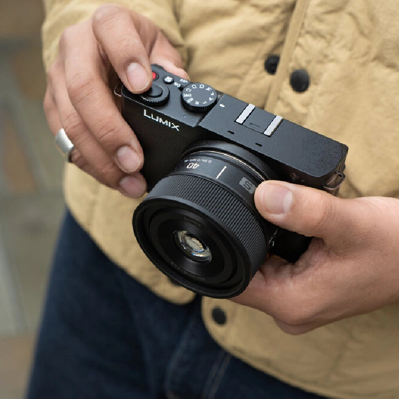 Panasonic LUMIX S 40mm f/2.0 - Black