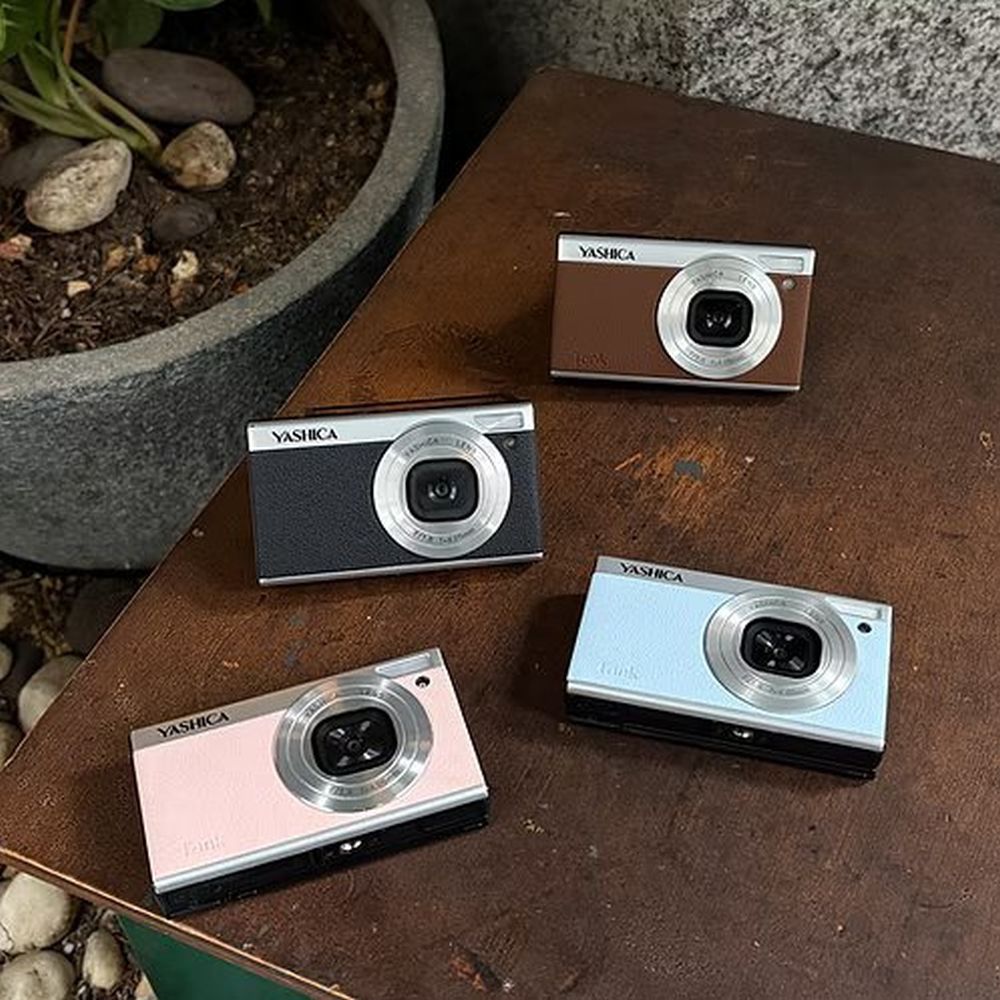 Yashica Tank Compact black