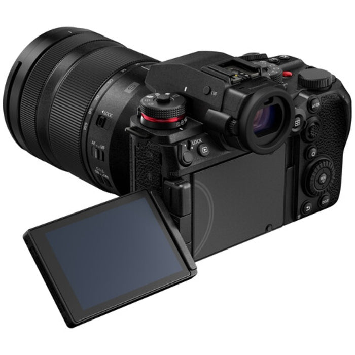Panasonic Lumix DC-S1R mark II + Lumix S 18mm f/1.8