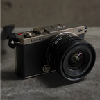 Panasonic Lumix S9 Body Titanium Black + Lumix S 70-300mm f/4.5-5.6 Macro OIS