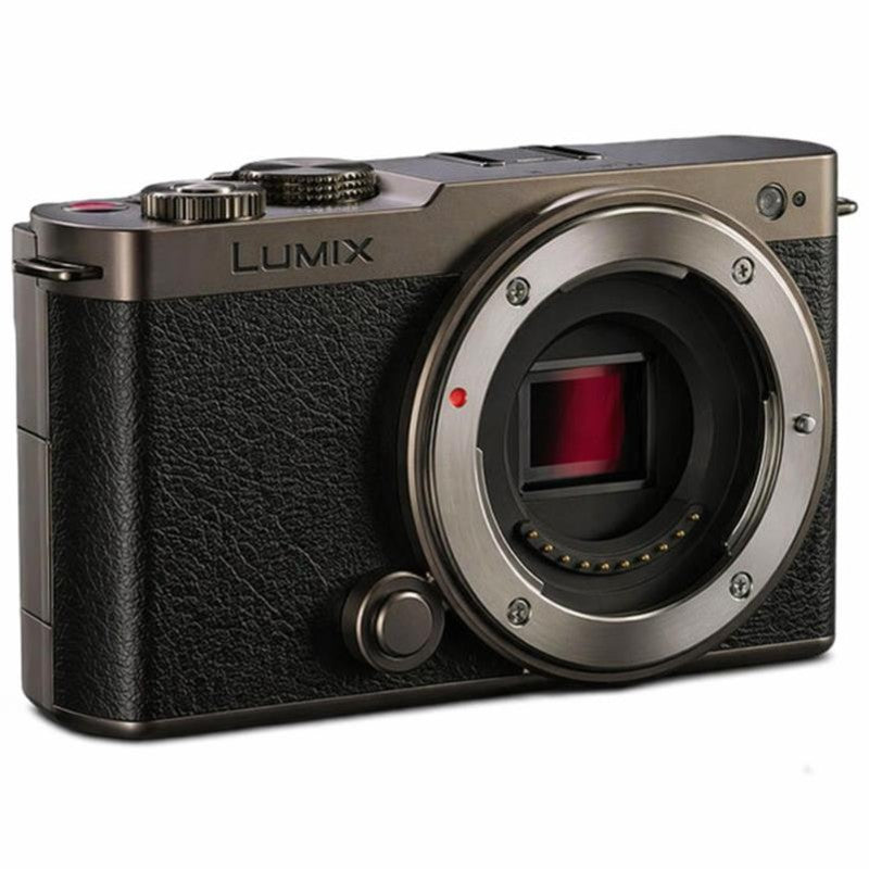 Panasonic Lumix S9 Body Titanium Black + Lumix S 28-200mm f/4-7.1 MACRO