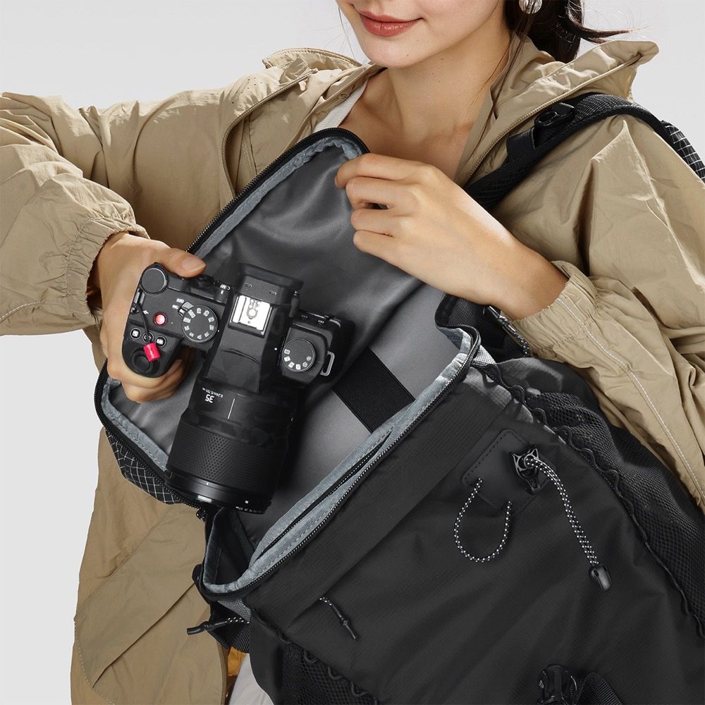 Ulanzi TP01 Travel Photography Backpack 25L