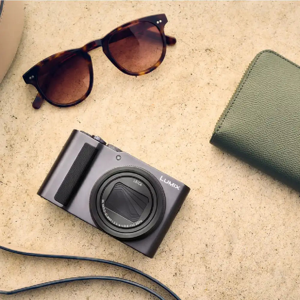 Panasonic Lumix DC-TZ300 - Dark Silver + Lexar 64GB SDXC + Case Logic DCB-313