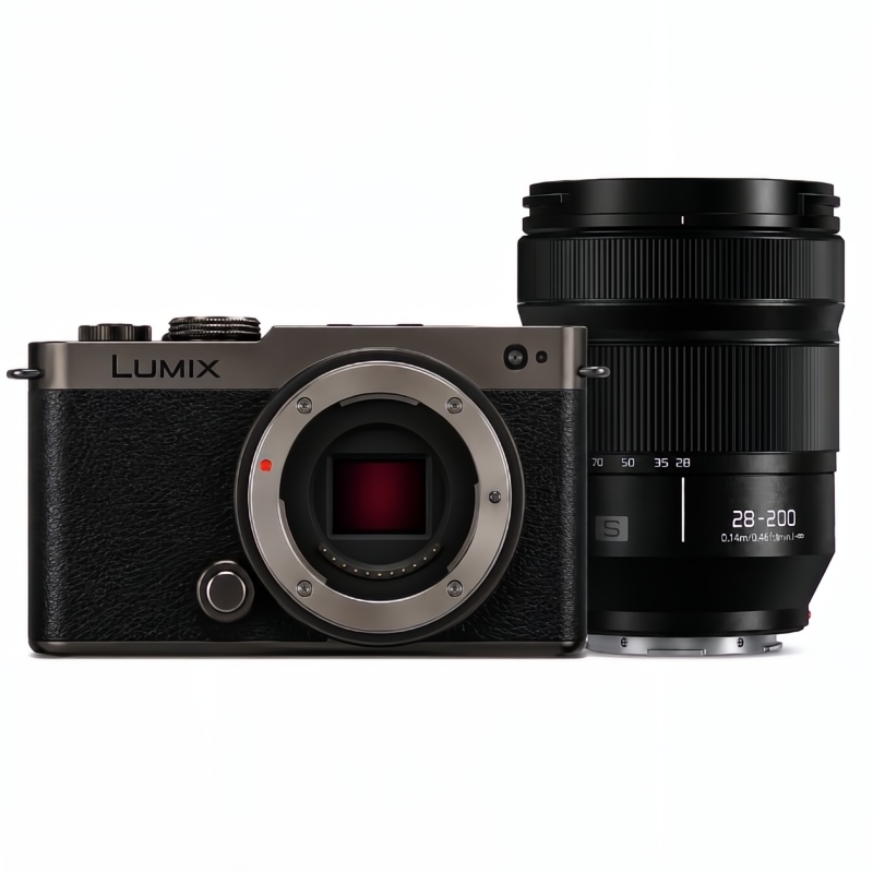 Panasonic Lumix S9 Body Titanium Black + Lumix S 28-200mm F/4-7.1 MACRO